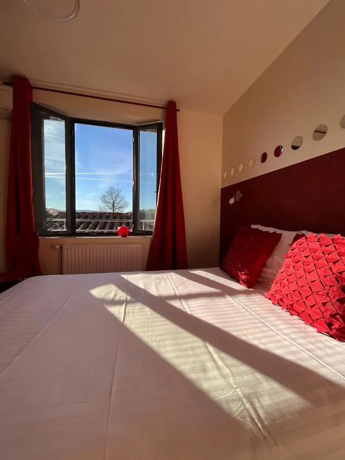 Le Vinois Hotel Caillac 3*,  France